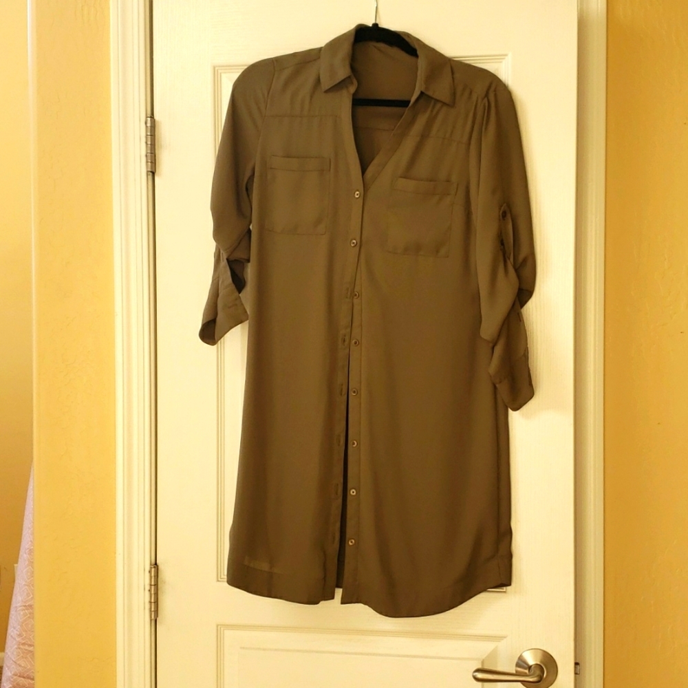 Beautiful SM olive dress from Express!
